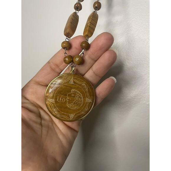 Vintage Hand Carved Mexican Leo Pendant Boho Hippie Indie Necklace Natural Stone - Picture 4 of 8
